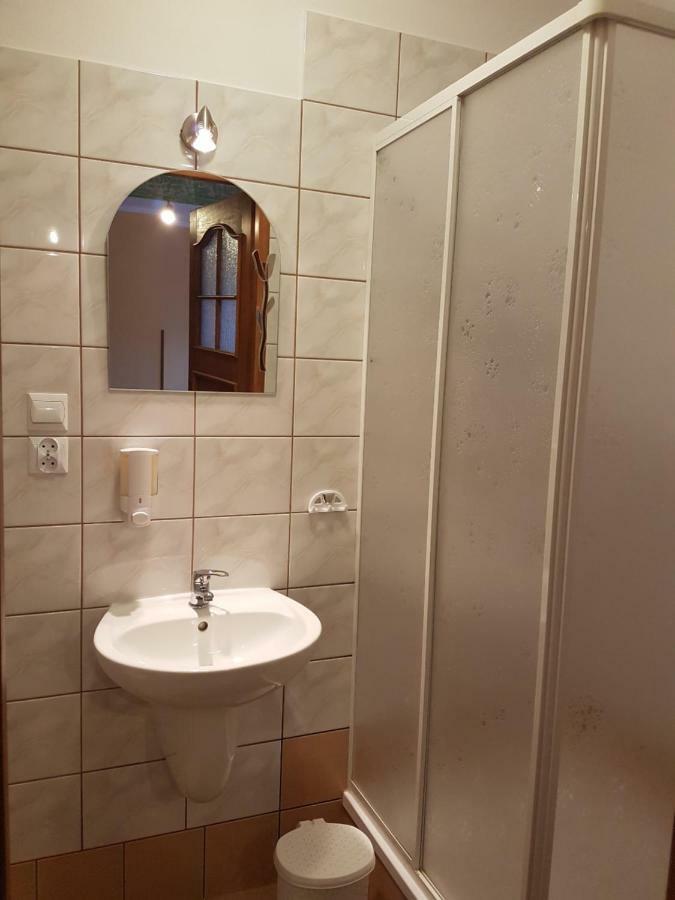 Kornelia Pokoje Goscinne Stronie Śląskie Esterno foto